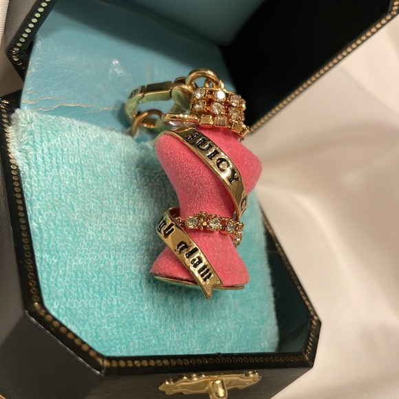 Juicy Couture Jewelry - NWT Vintage JUICY COUTURE RHINESTONE BODICE PINK MANNEQUIN Gold Charm Y2K